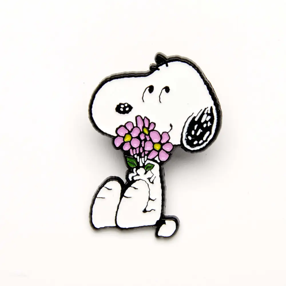 The Peanuts PIN give hugs SNOOPY mit Blumen