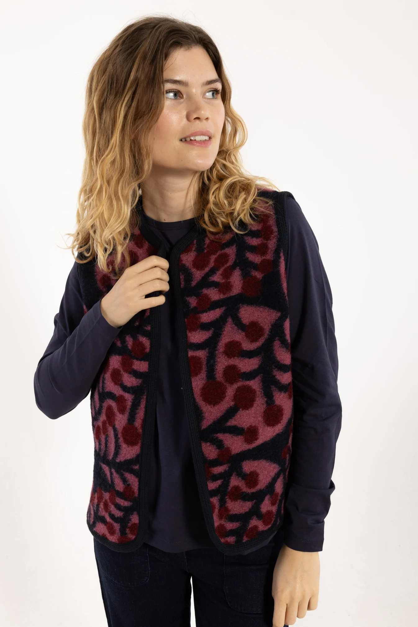 Danefae Danecobra Wool AOP Vest Soft Cherry MACRO MICRO JUMBO