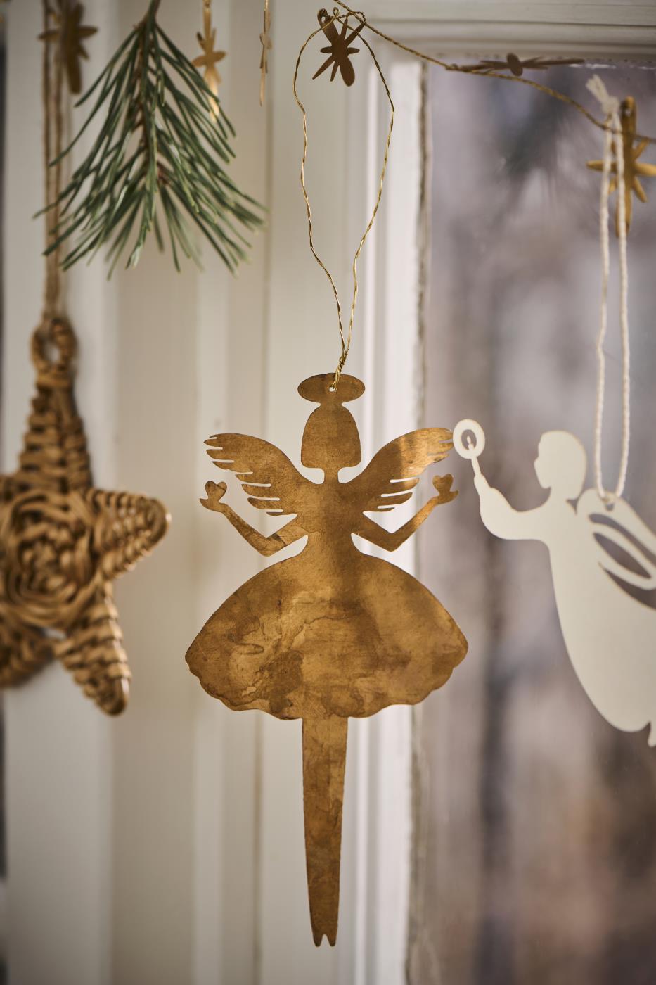 Weihnachtsanhänger Engel mit Herz , Gloria, ca 14 cm, Messing