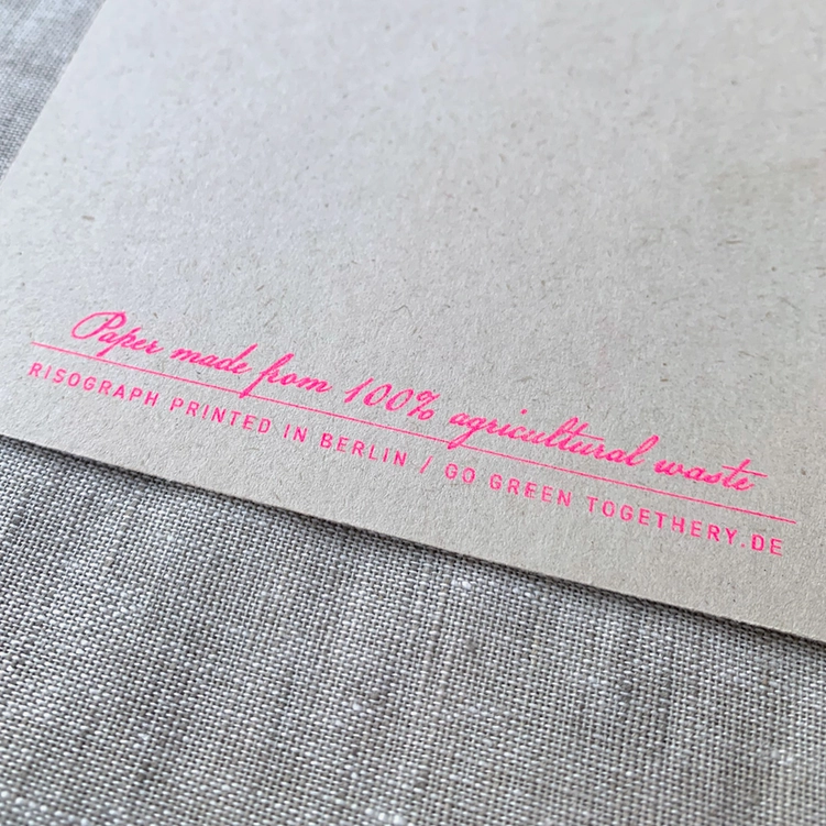 Feingeladen Postkarte TYPO »LUCK/ Schwein«, Neon Pink, RISO handgedruckt 