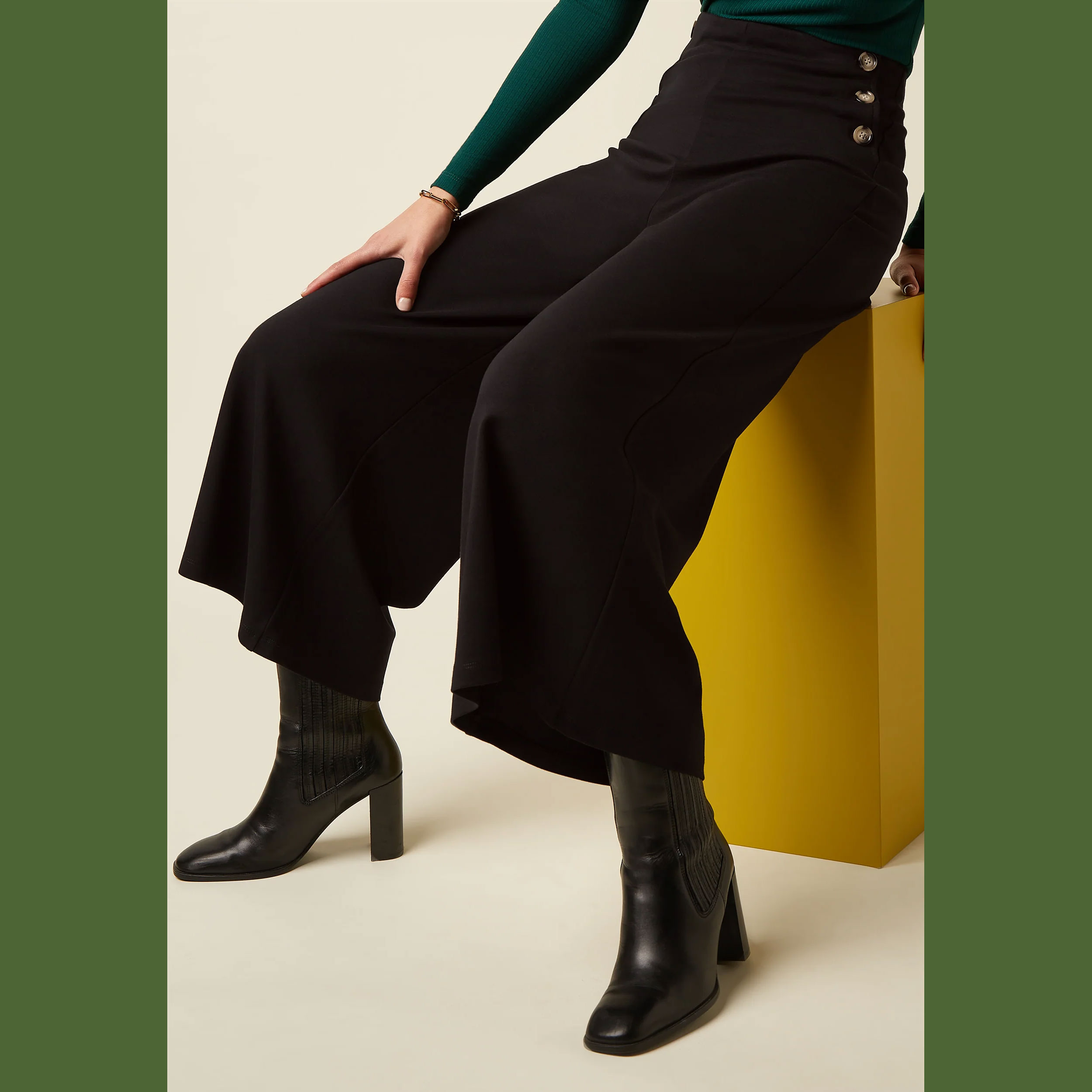King Louie Hose Pia Culotte Milano Uni Farbe: Black