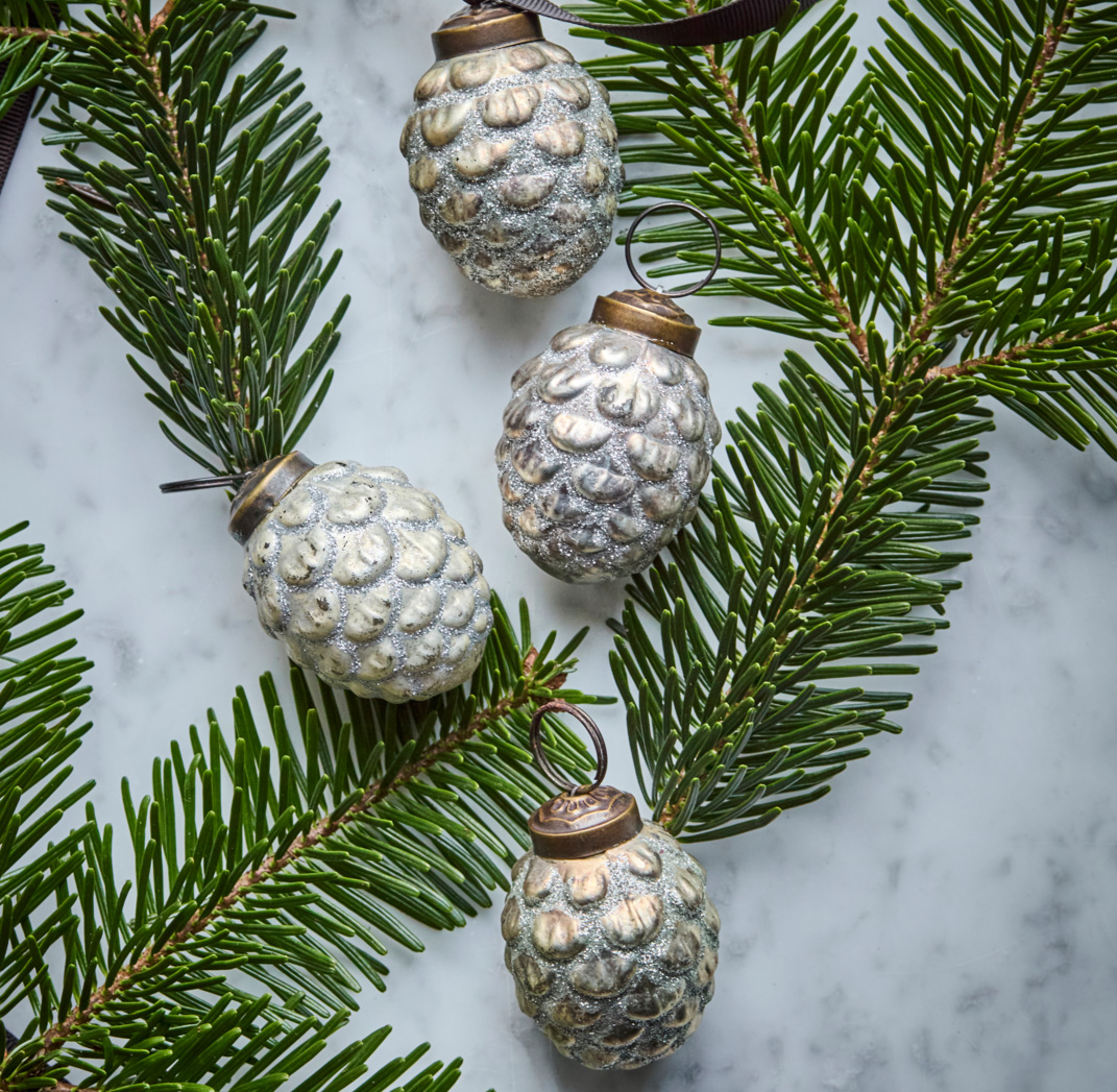 House doctor XMAS Cone, Antik-Silber von House doctor, ca. 5,5 cm 