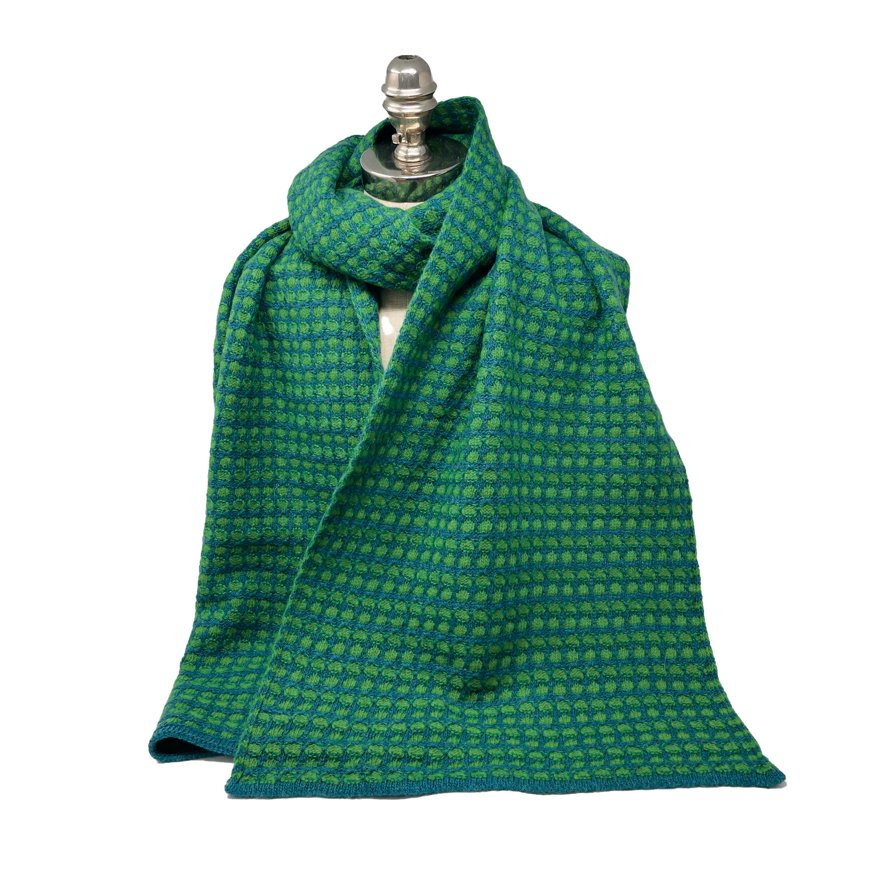 McKernan Schal "HUCKLEBERRY" GREEN PEACE,   ca. 35 x 190 cm , 100 % Wolle    