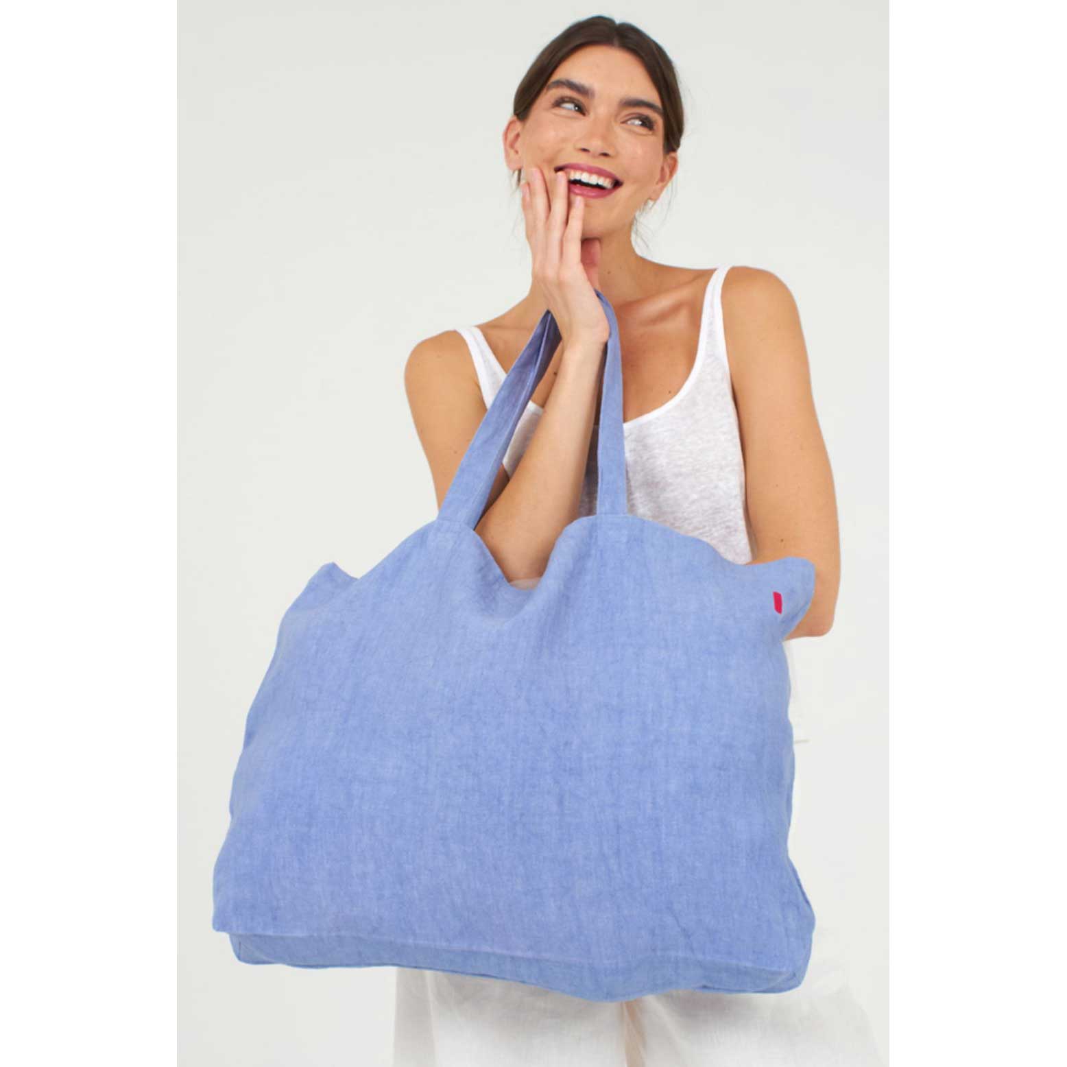 Tasche FRANCES BLUE aus 100% Leinen von Shalls Barcelona  ...sie geht ein Tick ins Flieder :-)