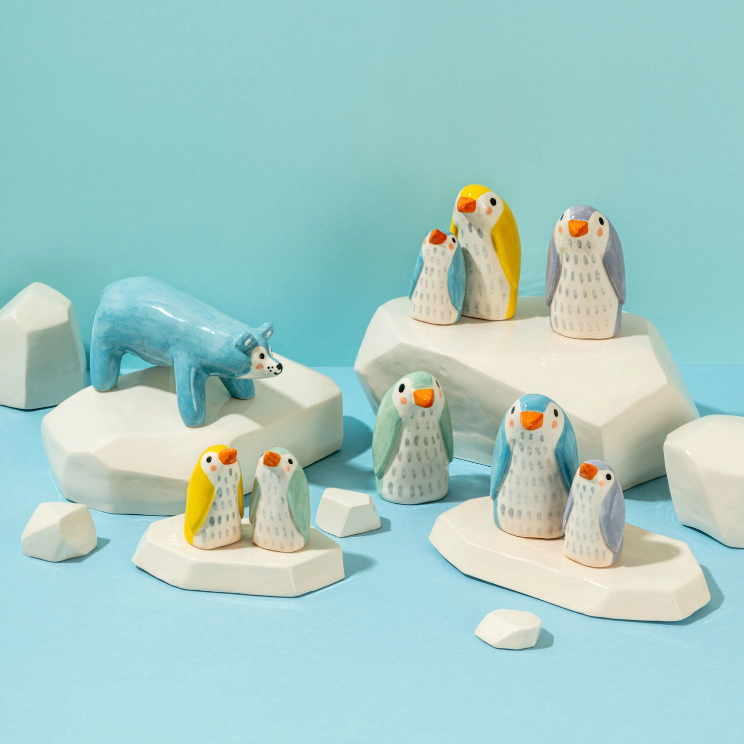 Ana Seixas Mama-Pinguin Gelb aus Portugal, Keramik ca. 585 cm, Handgefertigt  