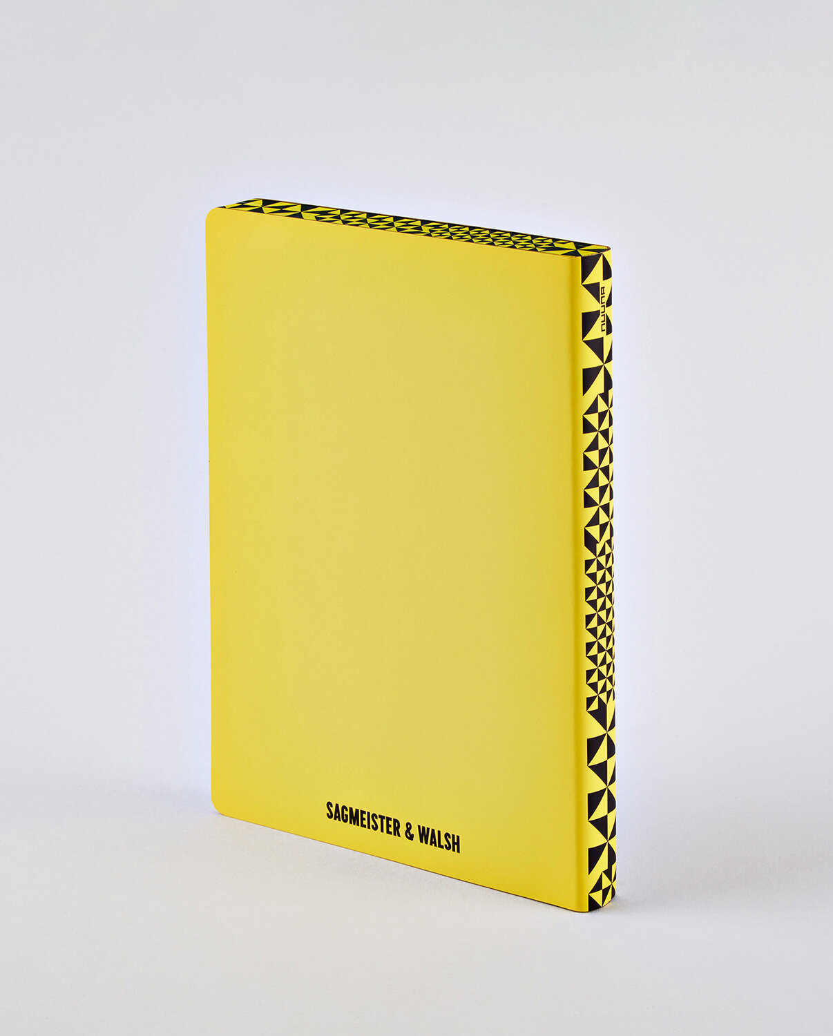 NUUNA Notizbuch Graphic L THE HAPPY BOOK BY STEFAN SAGMEISTER,  165 × 220 mm  