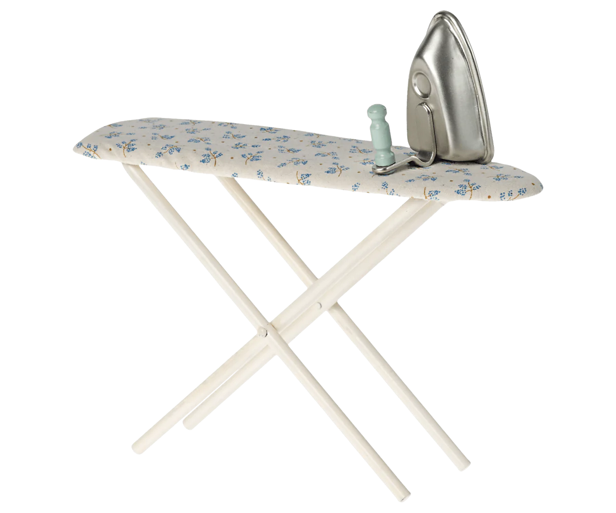 Maileg Miniatur-Bügeleisen und Bügelbrett, Maus, ca. 30 x 13 x 6,5 cm