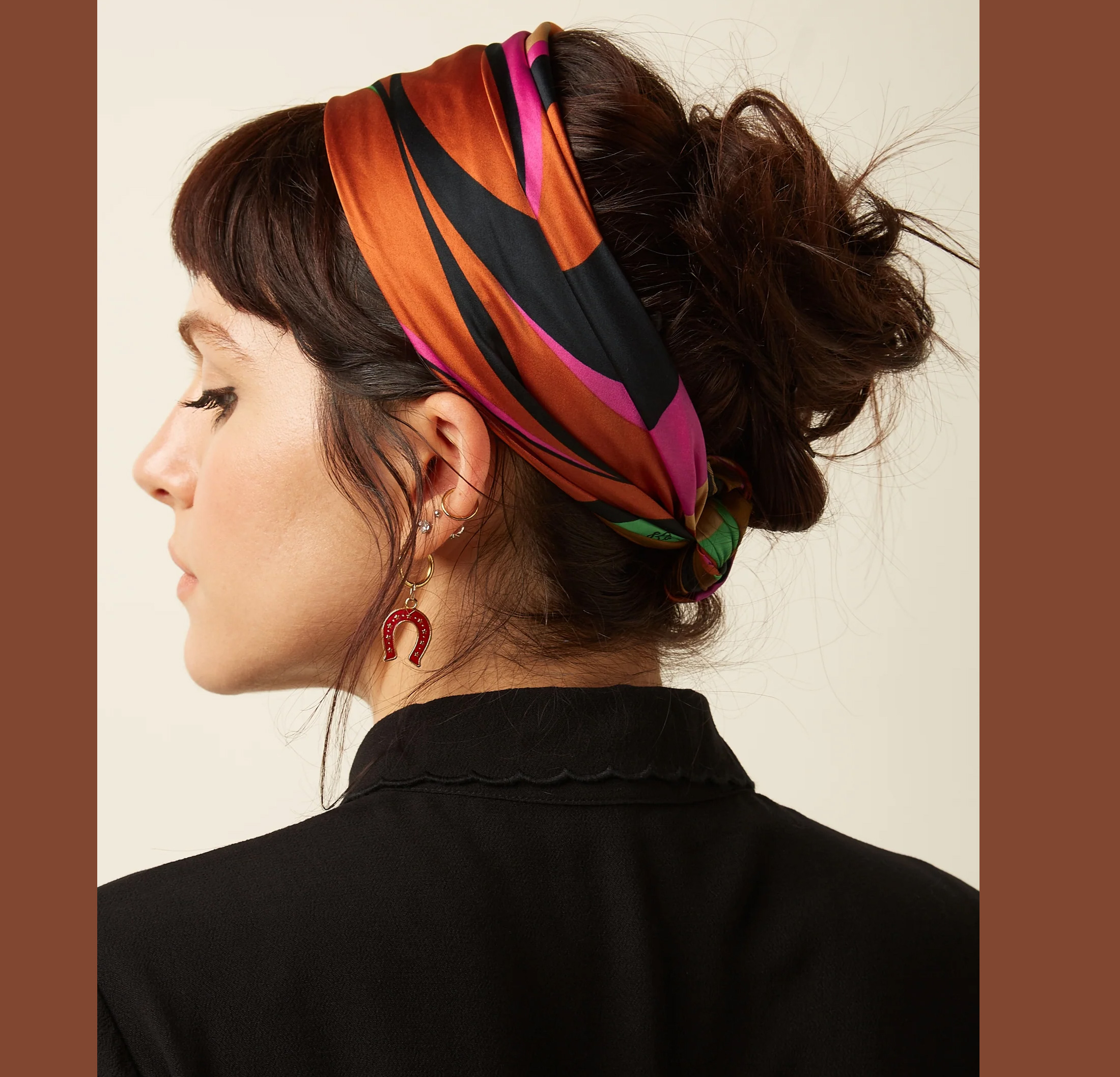 King Louie Tuch Satin Scarf Flow, Farbe Golden Brown - Scarfs