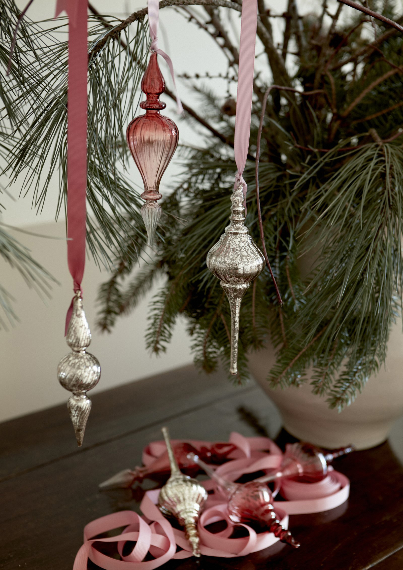 % Weihnachtsanhänger Glaszapfen Ruby, ca. 20 cm, Glass Icicle Cone Ruby von Bungalow 