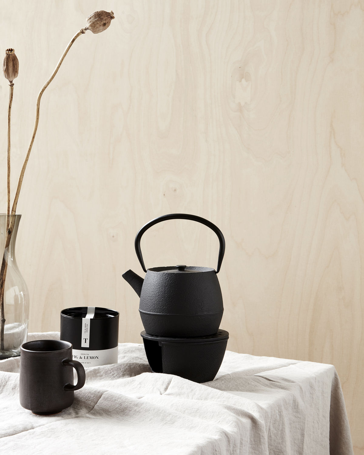 Stövchen CAST, Schwarz von Nicolas Vahé  