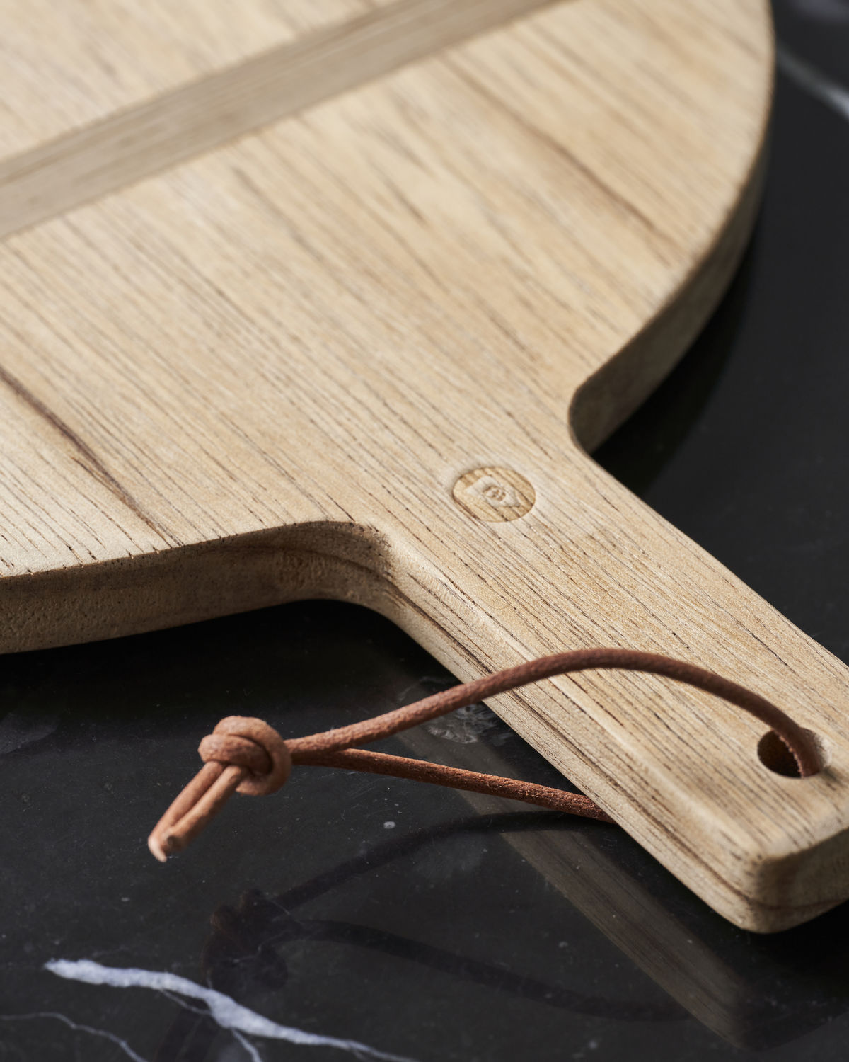 Schneidebrett " Eichel", Carve, Natur von House Doctor, l: 44 cm, w: 25 cm, h: 1.5 cm