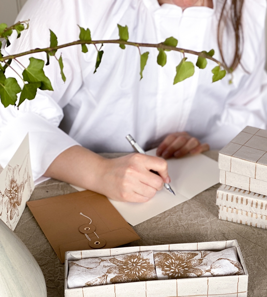Dorothee Lehnen Briefkarte Xmas Home, handgedruckt, DIN lang von Dorothee Lehnen  