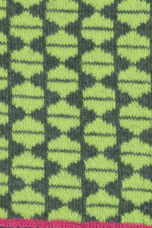 McKernan Handstulpen "CROSSING" CHLOROPHYLL, ca. 27 x 8 cm, 100% Wolle, Pulswärmer
