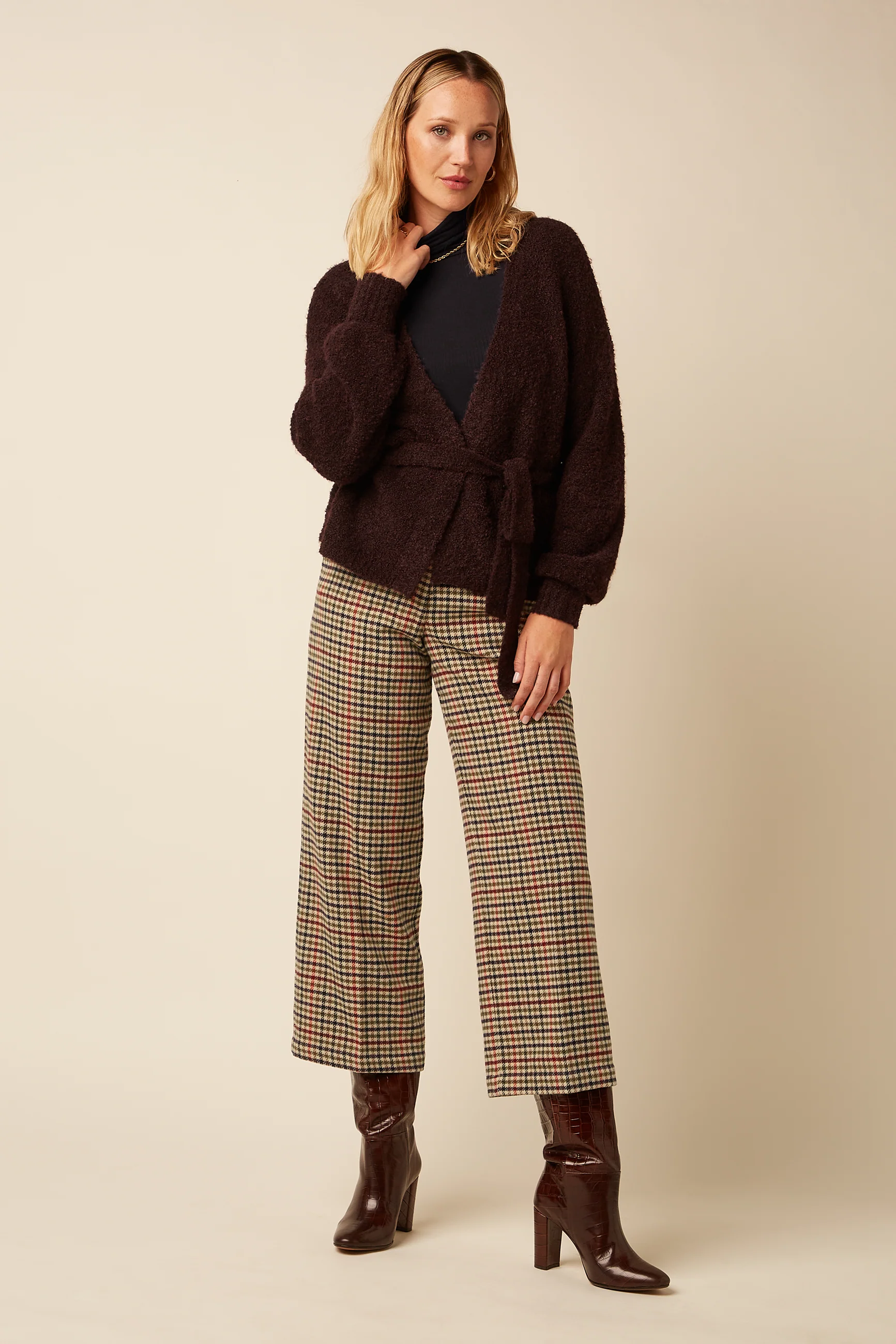King Louie Cardi Loose Boucle Knit, Farbe Grape Red - Boucle Knit, Jacke, Cardigan