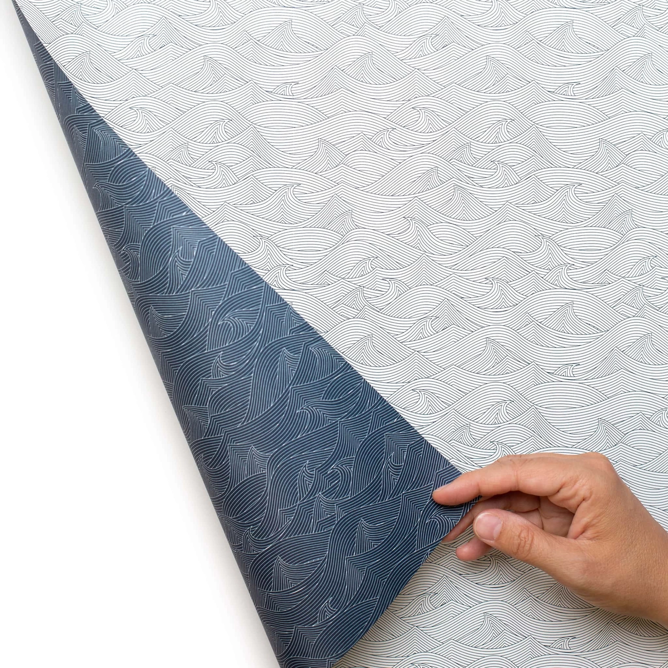 Geschenkpapier Wellen blau, zweiseitiges Recyclingpapier, ca. 67 x 48 cm , beidseitig bedruckt