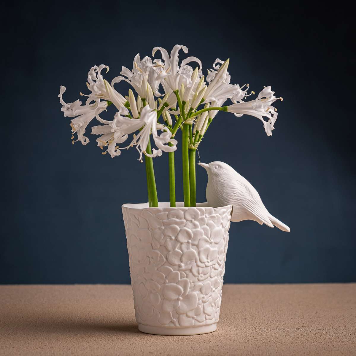 KLATT OBJECTS FLORA Hydrangea Vase S Bone China , ca. 14 cm