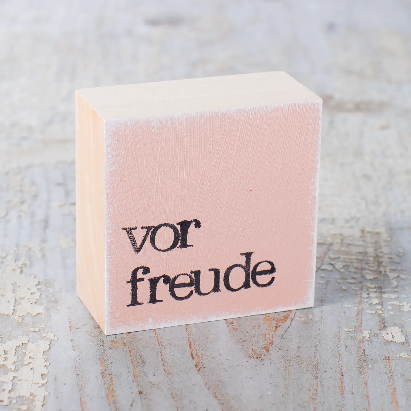 Textplatte "vorfreude" rosa von iopla , 6 x 6 cm 