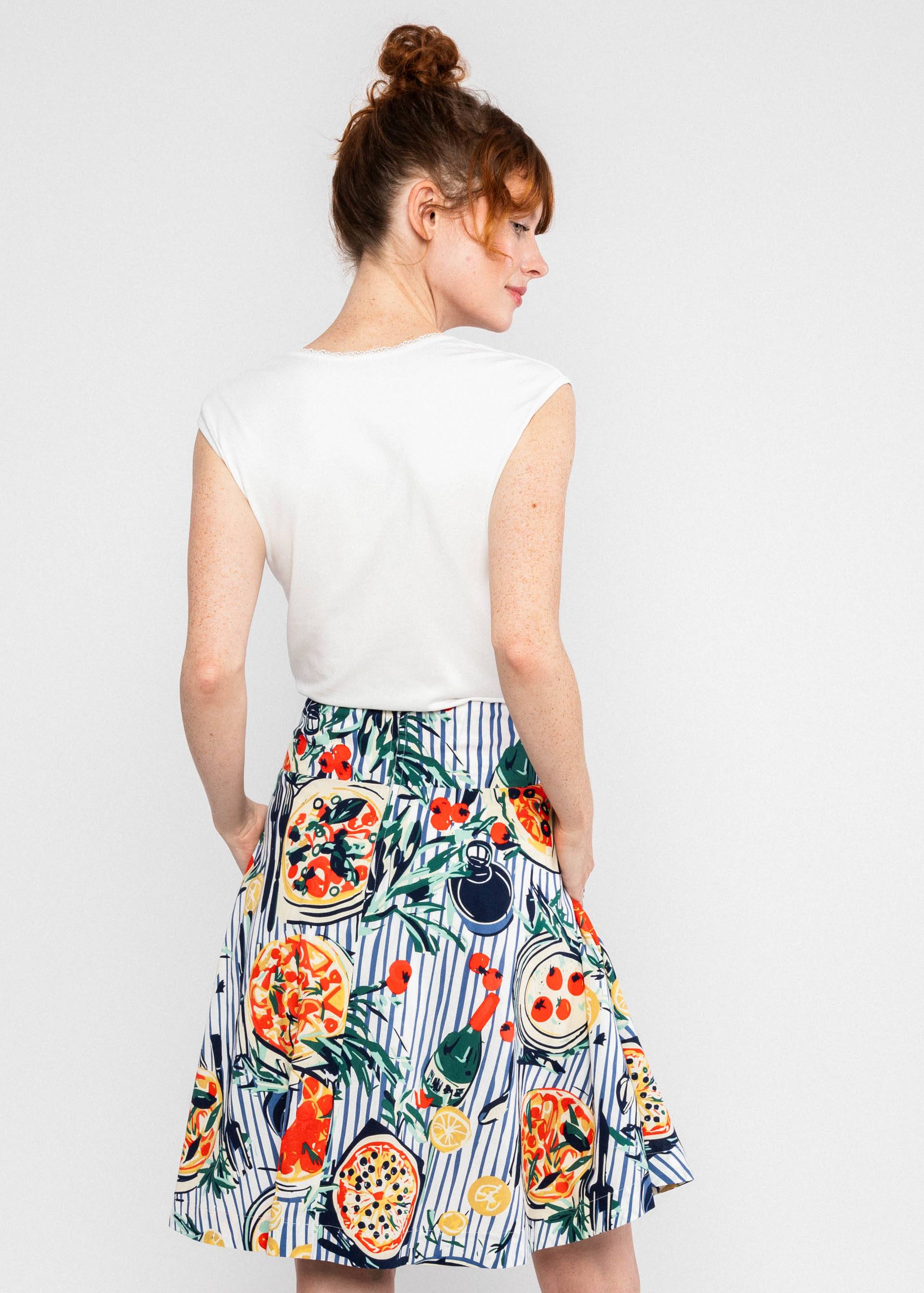 Blutsgeschwister Tellerrock Romance Rules the World - prima pizza