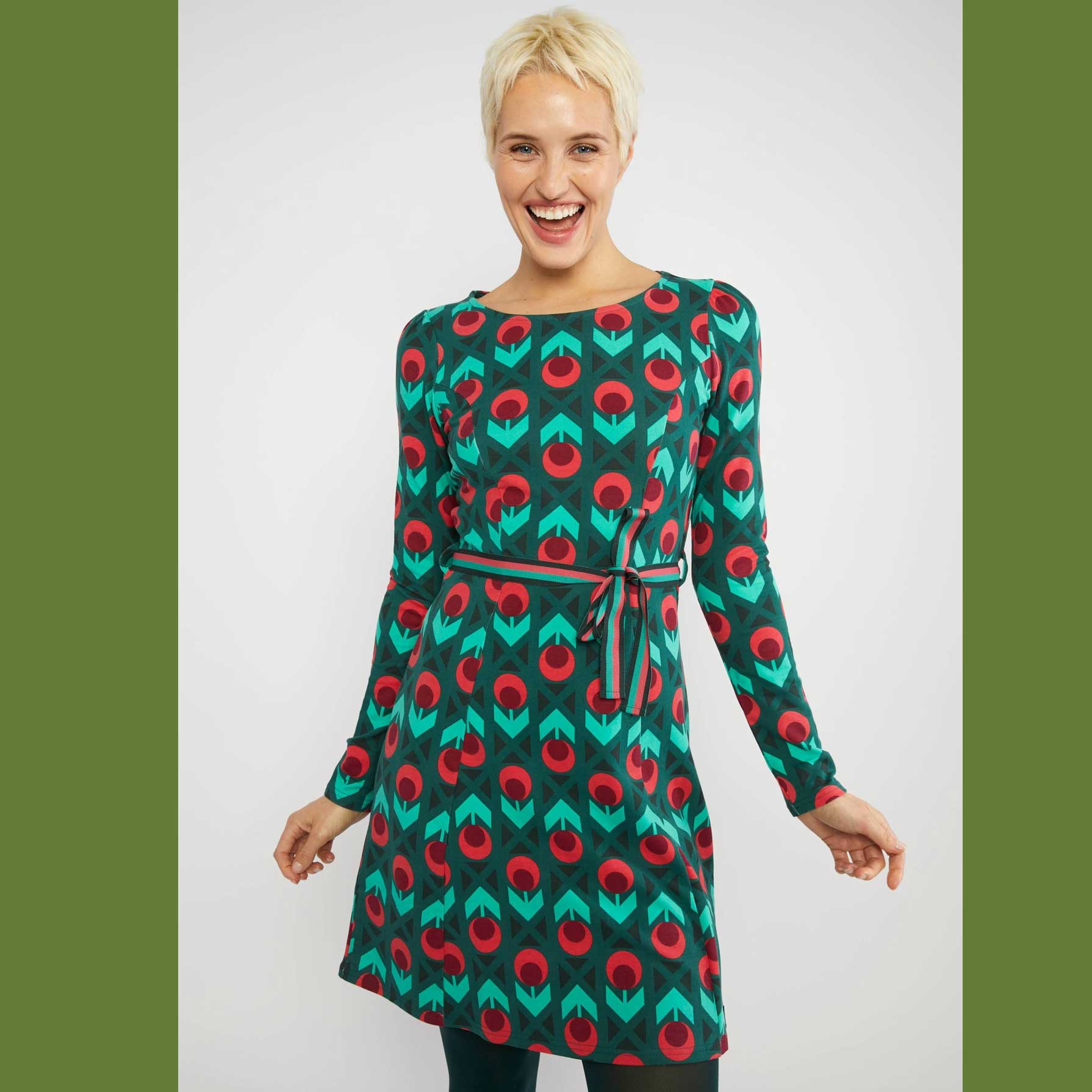 Blutsgeschwister Sweatkleid Très charmeuse, Muster: top of the mountain