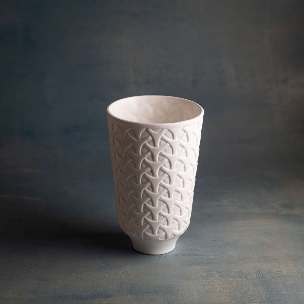 KLATT OBJECTS IRMA Vase geometrisch, Bone China , ca. 14 cm