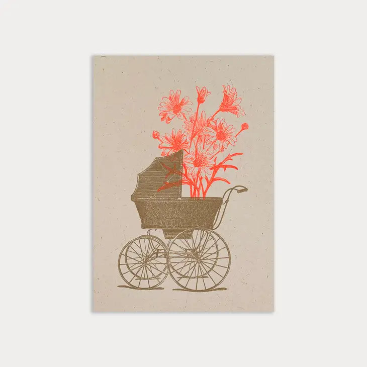 Postkarte RISO»Kinderwagen mit Blume « Neon Orange, handgedruckt, Zur Geburt