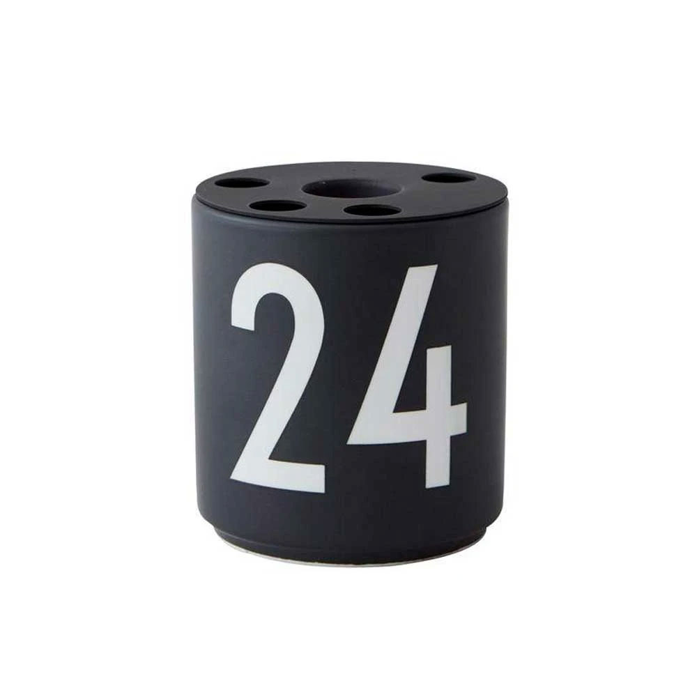 Design Letters Favourite Cup & Kerzenständer 24, Weihnachtskerzenhalter , Becher Porzellan, Farbe: schwarz Design Letters Favourite Cup & Kerzenständer 24, Weihnachtskerzenhalter , Becher Porzellan, Farbe: schwarz