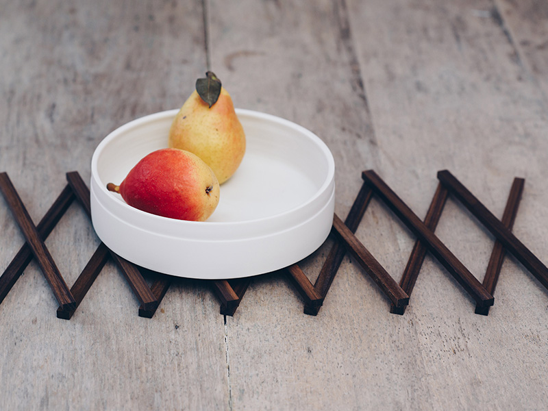 % UNTERSETZER L IN NUSSBAUM von side by side  