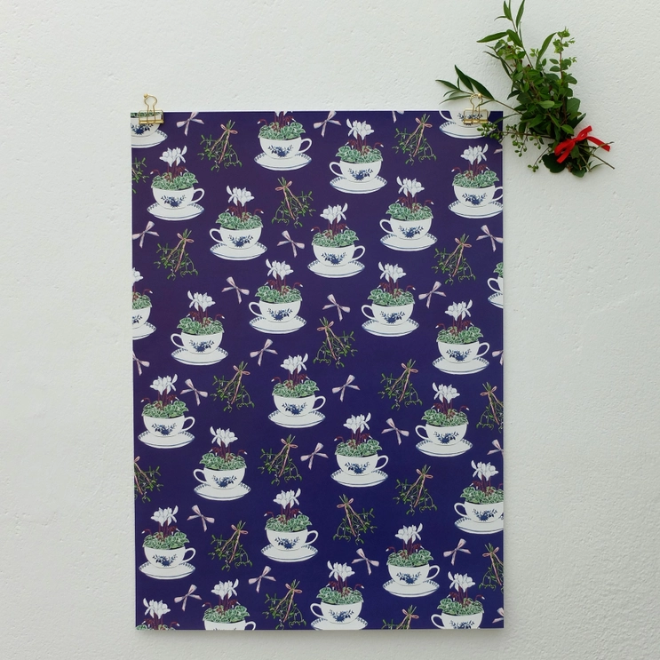 Geschenkpapier XMAS Alpenveilchen & Misteln ca. 50 x 70 cm  von Wonder Of Today 
