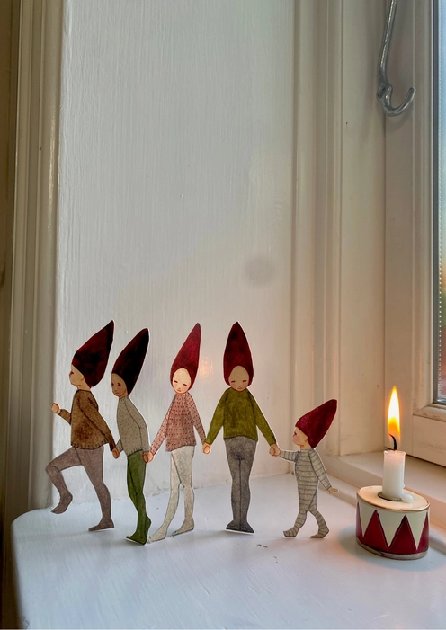 Tall Hat Tales Bastelset Nr. 2 "Die Elfenkinder" aus Papier von Tall Hat Tales aus Dänemark