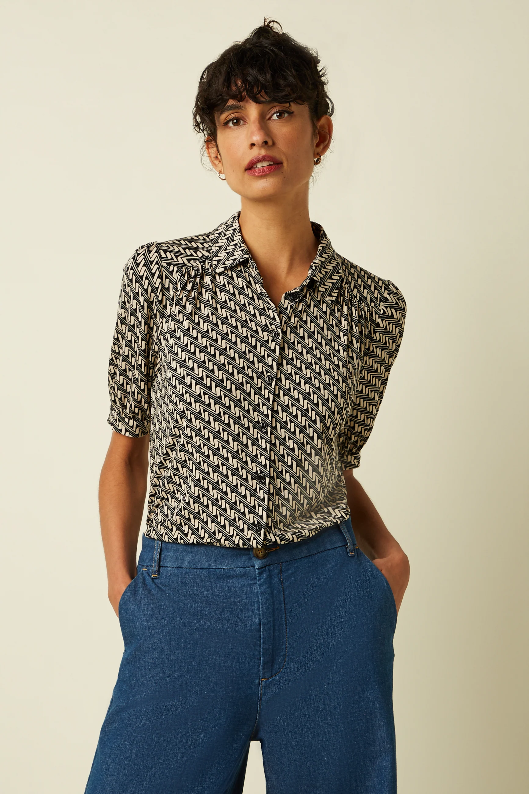 King Louie Bluse Carina Blouse Laguna , Farbe  Black - Laguna